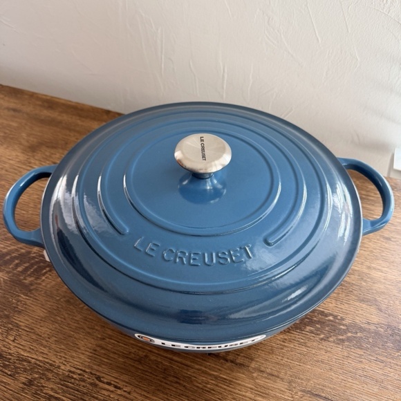 NIB Le Creuset Signature Cast Iron 7.5 Quart Chef's Oven, Deep Teal - Picture 2 of 5